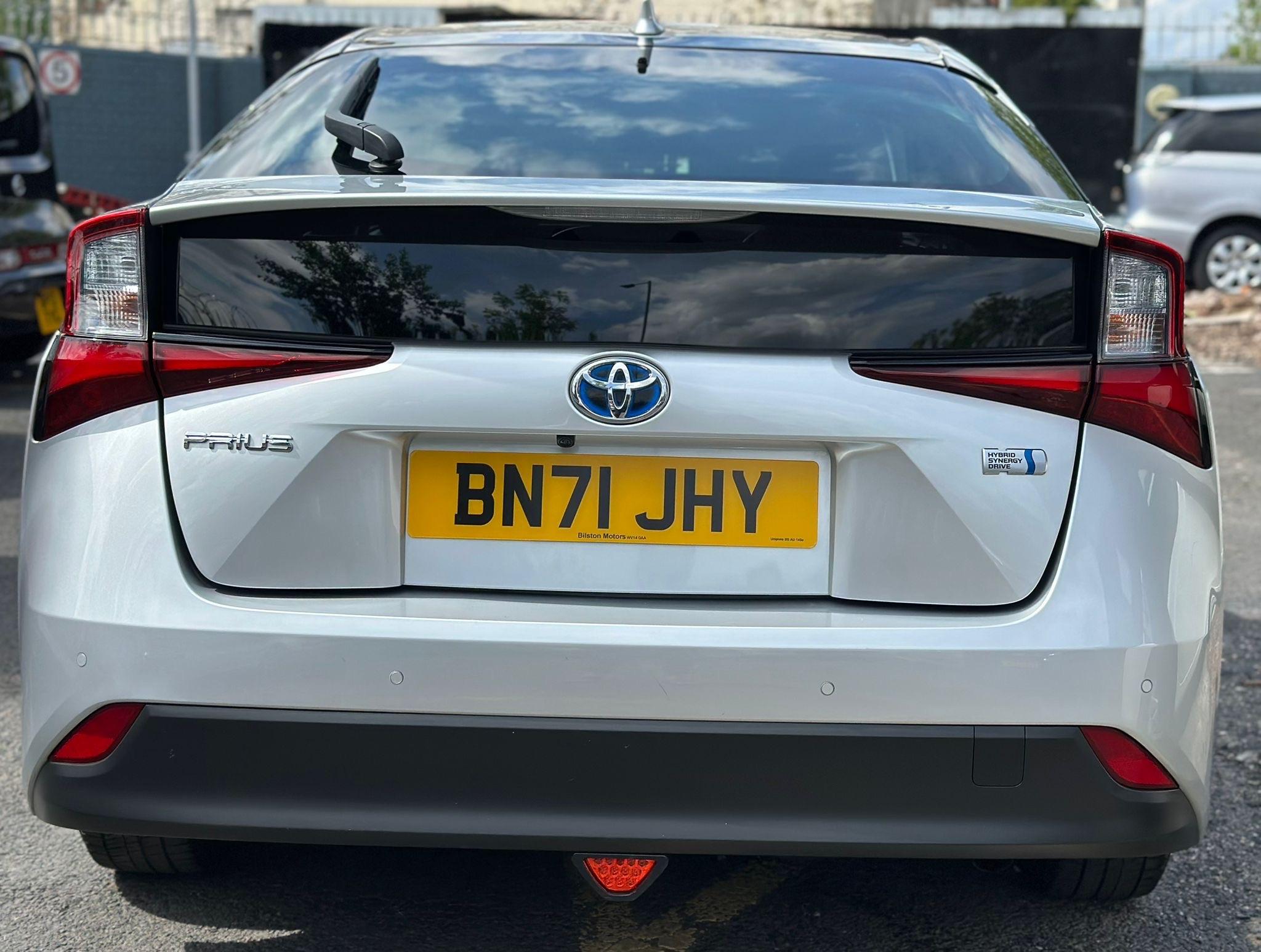 Toyota Prius - 1.8 Hybrid Business Edition CVT 5dr Image